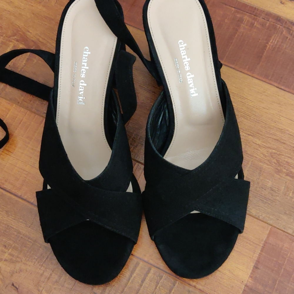 Made in Italy Charles David duede ankle tie sandals black size 7/37.5